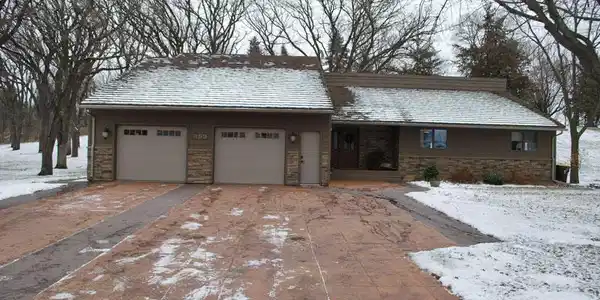 359 Lake Aires Road