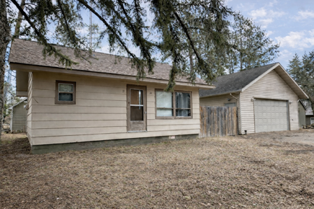 32 Fir Avenue NW