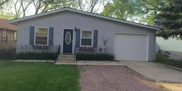 36 Park Drive W