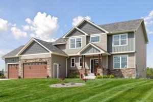 214 Cedar Lake SE