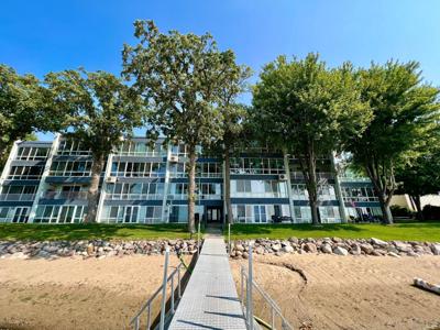 315 Park Lake