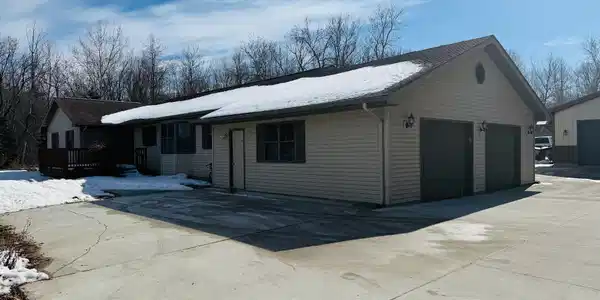 10225 State Highway 27