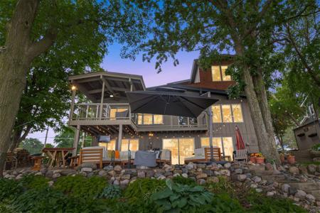 3880 Green Heights Trail SW