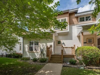 1221 Clarence Street