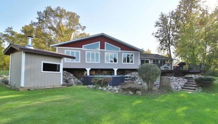 760 Lakeshore Drive