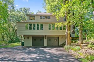 7101 Mid Oaks N