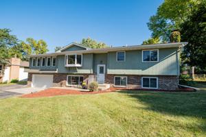 17104 Weaver Lake