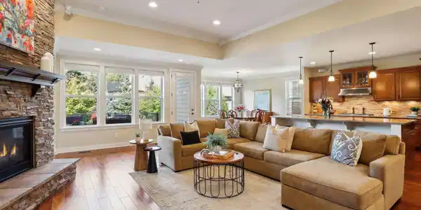 5490 Yellowstone Trail