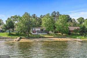 13489 Maplewood