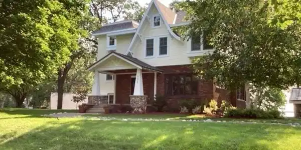 171 Lake N