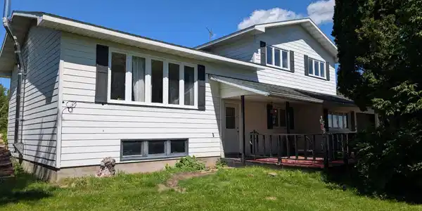 5753 Highway 11