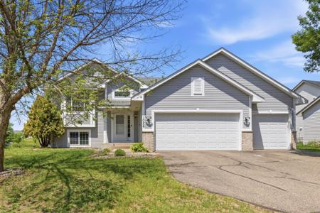 1026 Pioneer Trail SE