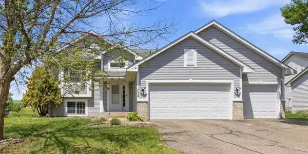 1026 Pioneer Trail SE