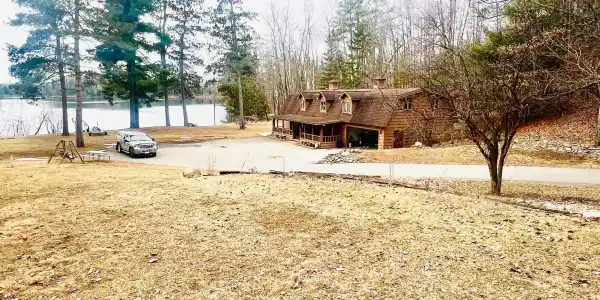 50755 Lona Lodge