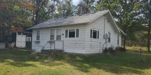 8135 County Road 65 NE