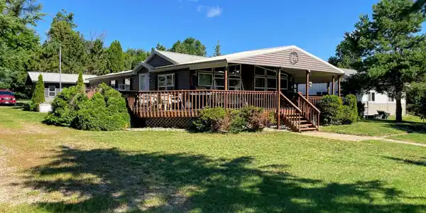 42577 Long Lake