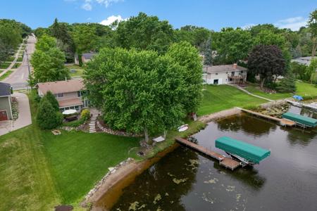 2001 Long Lake Road