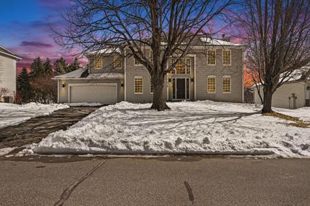 2199 Loyola Drive