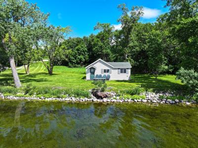1397 W Lake Cowdry Road NW