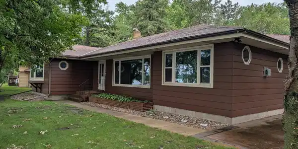 2113 Country Club Drive NE