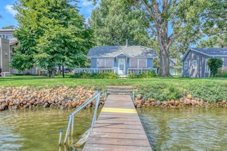 51256 County Highway 9