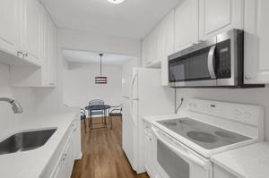 4407 Wilshire