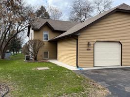 609 Belland