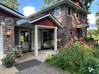 1115 Lakeshore Drive