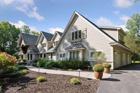 4694 Baycliffe Drive