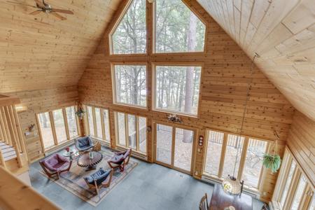 6438 Ponderosa Drive NW