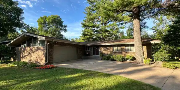 509 Riverside