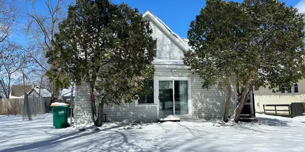 3460 Livingston