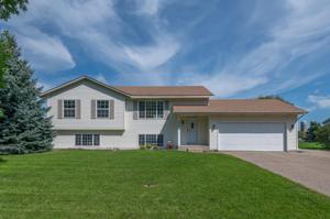 904 Meadow