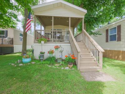 2600 Big Horn Bay NW