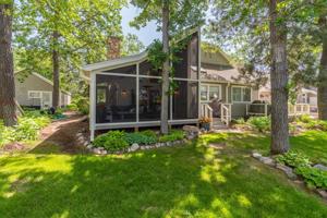 1371 East Pointe