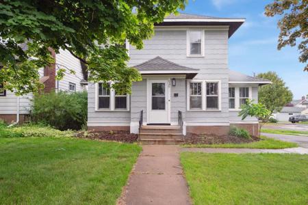 926 N 19th Avenue E