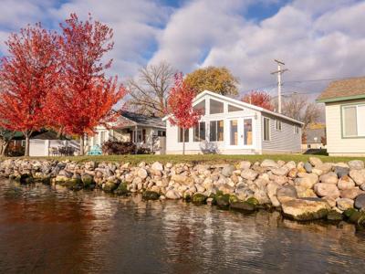 23355 N Lakeshore Drive