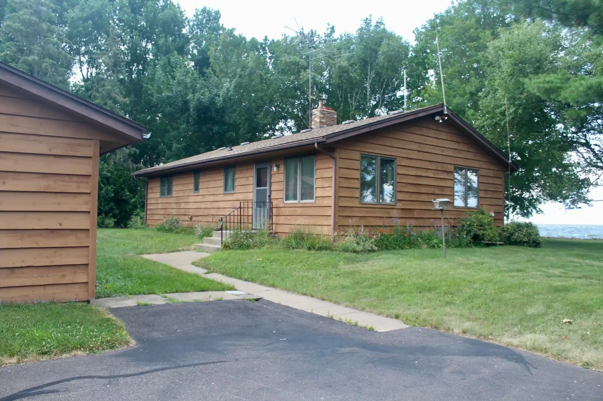 Image 1 Image 1