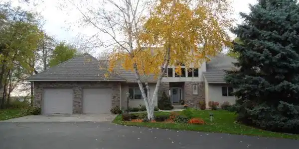 7716 Long Lake