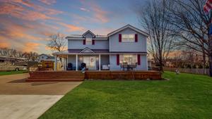 1013 Lakeshore
