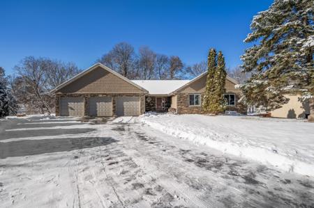 4585 Oakview N