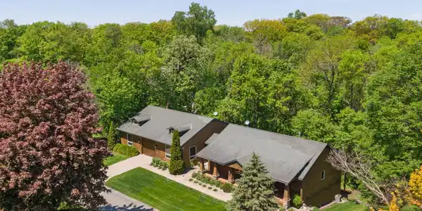 410 Lakeview