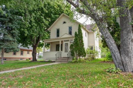 104 7th SE