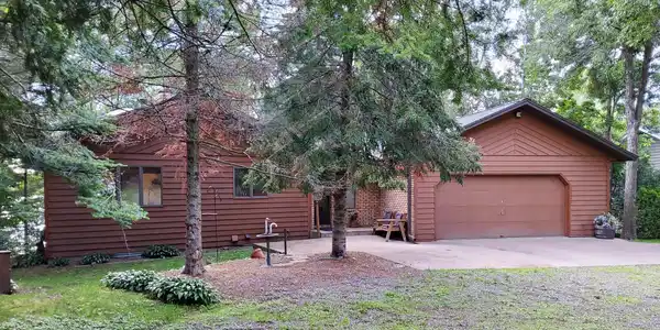 10087 Maple Ridge Road