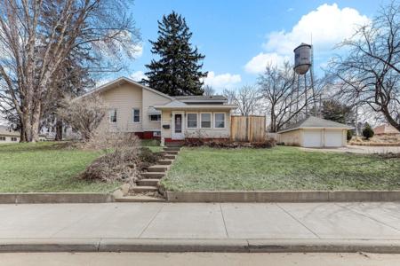 328 Keller Avenue N