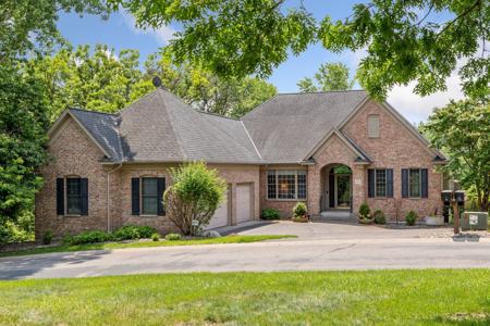 15 Knoll Road