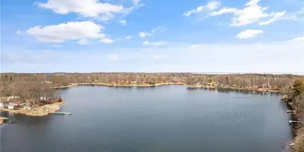 18482 Captive Lake Road