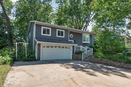 128 Birchwood Drive N