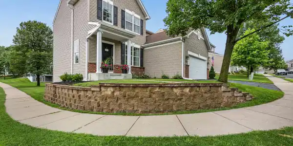 232 Pine Hollow Drive