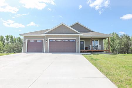 4568 Dixie SW